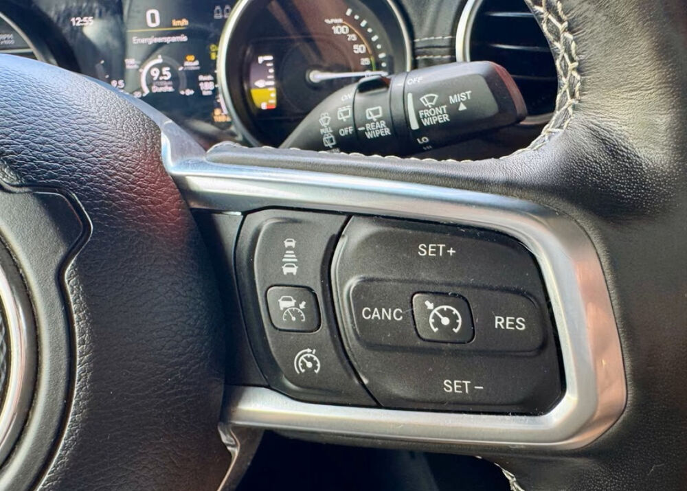Wrangler  4xe 2.0 l T 380 ch PHEV 4x4 BVA8 Plug-In 2022 occasion 85600 Montaigu