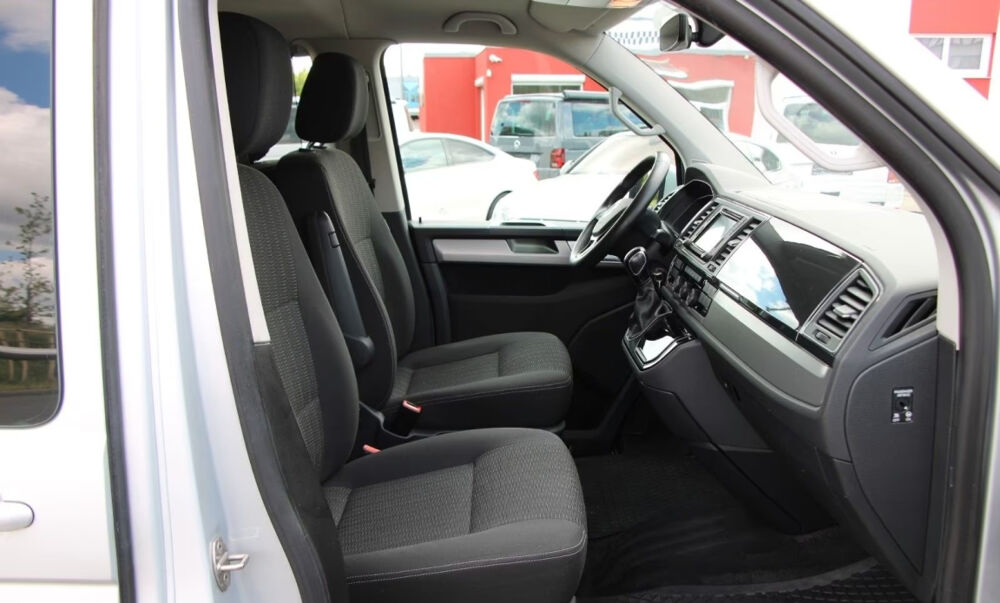 MULTIVAN Multivan 2.0 TDI 150 DSG7 Comfortline 2016 occasion 85600 Montaigu