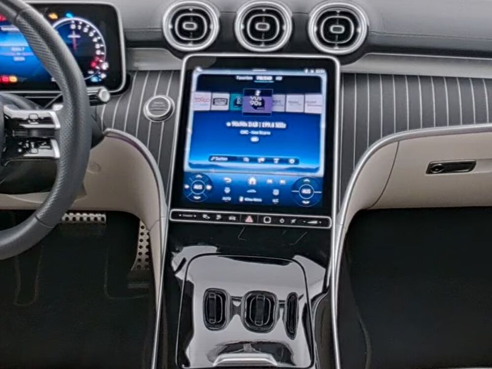 CLE Coup&eacute; 300 9G-Tronic 4MATIC AMG Line 2025 occasion 85600 Montaigu