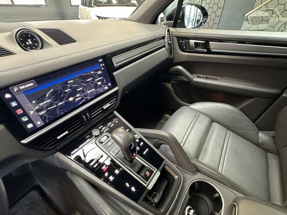 Cayenne E-Hybrid 3.0 V6 462 ch Tiptronic BVA 2022 occasion 85600 Montaigu