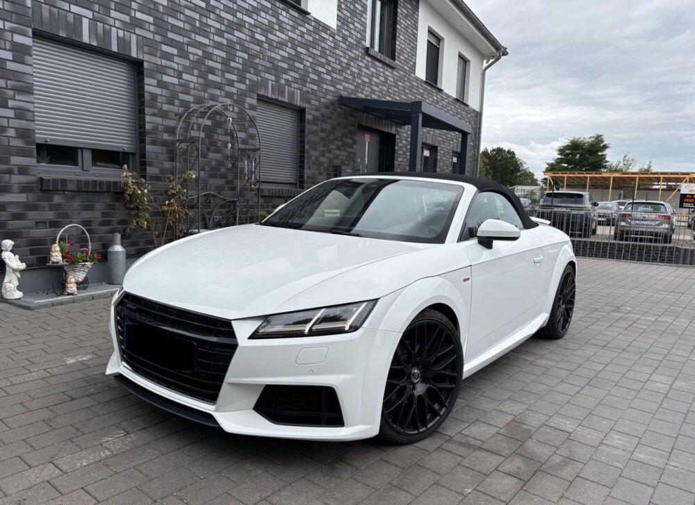 TT Roadster 2.0 TFSI 230 S tronic S line 2016 occasion 85600 Montaigu