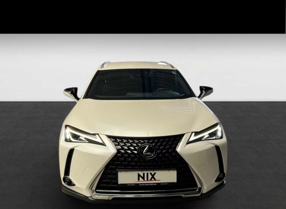 UX 250h 2WD Style Edition 2020 occasion 85600 Montaigu