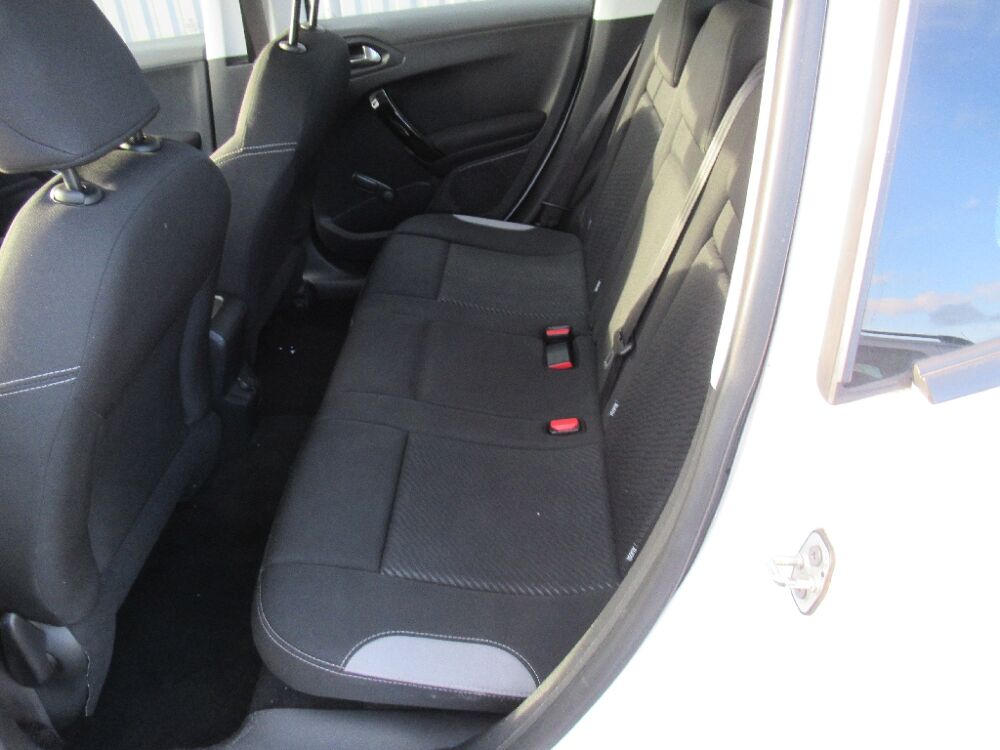 2008 1.4 HDi 68ch FAP BVM5 Active 2015 occasion 10410 Saint-Parres-aux-Tertres