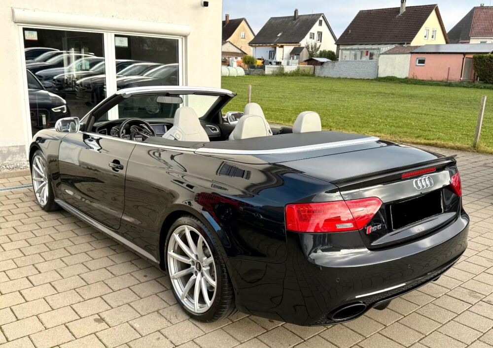 RS5 Cabriolet V8 4.2 FSi 450 Quattro S Tronic 7 2013 occasion 85600 Montaigu