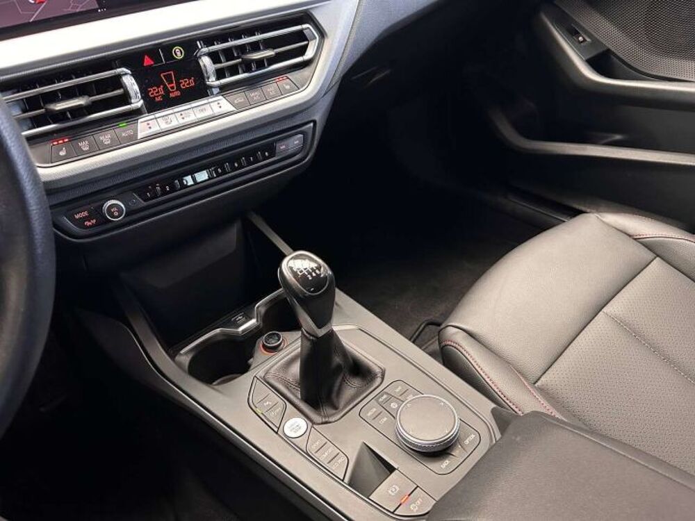 S&eacute;rie 1 116i 109ch CARPLAY/REGVIT/CUIRCHAUF/PARKSENSOR/GPS/JA/GAR12M 2021 occasion 59280 Armenti&egrave;res