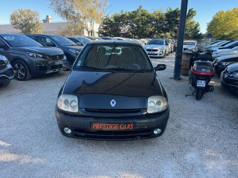 Clio 1.9 dti 80ch Moteur chang&eacute; 2000 occasion 84000 AVIGNON