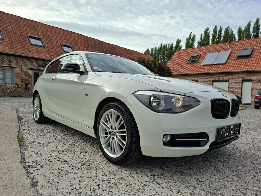 S&eacute;rie 1 116i 136 ch SPORTLINE/SIEGESCHAUF/BLTH/CLIMAUTO/JA18/GAR6M 2014 occasion 59280 Armenti&egrave;res