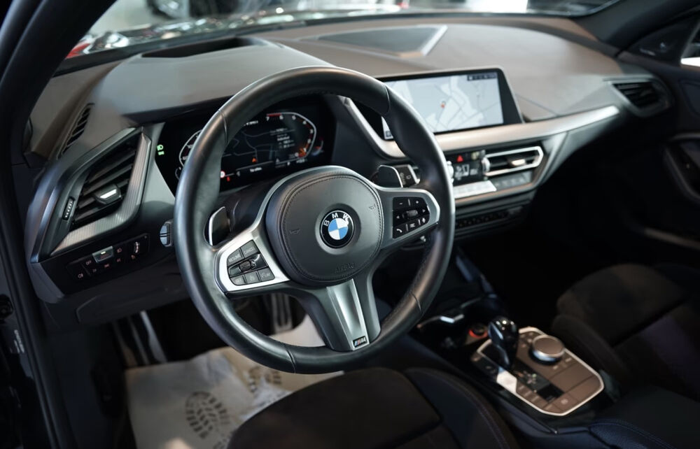 S&eacute;rie 1 M135i xDrive 306 ch BVA8 2020 occasion 85600 Montaigu