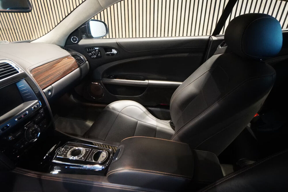 XK Coup&eacute; 5.0 V8 - 385 Portfolio A 2012 occasion 85600 Montaigu