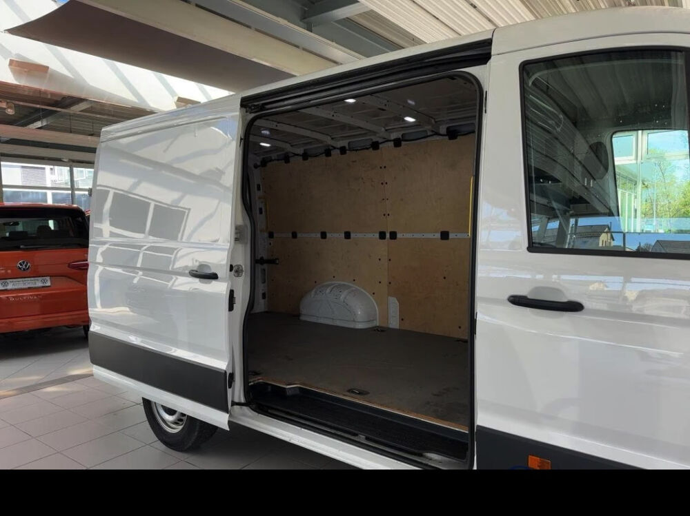 Crafter CRAFTER VAN 30 L3H2 2.0 TDI 102 CH PRO FIRST 2022 occasion 85600 Montaigu