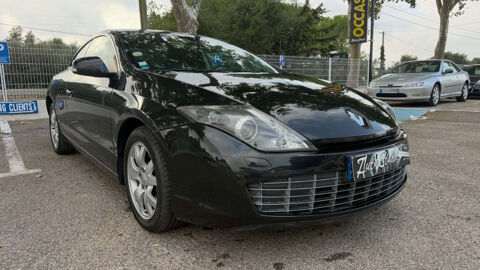 Laguna Coup&eacute; 2.0 dCi 150 Black Edition 2009 occasion 30620 Bernis