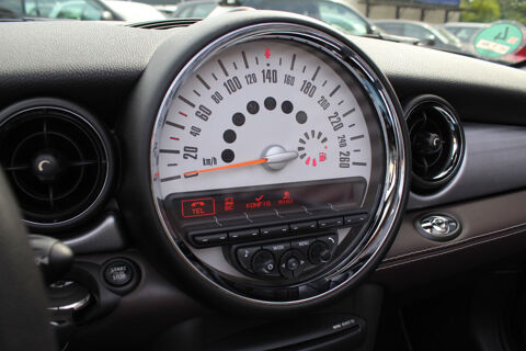 Cooper Cabriolet 122 ch Edition Limit&eacute;e Highgate 2014 occasion 85600 Montaigu