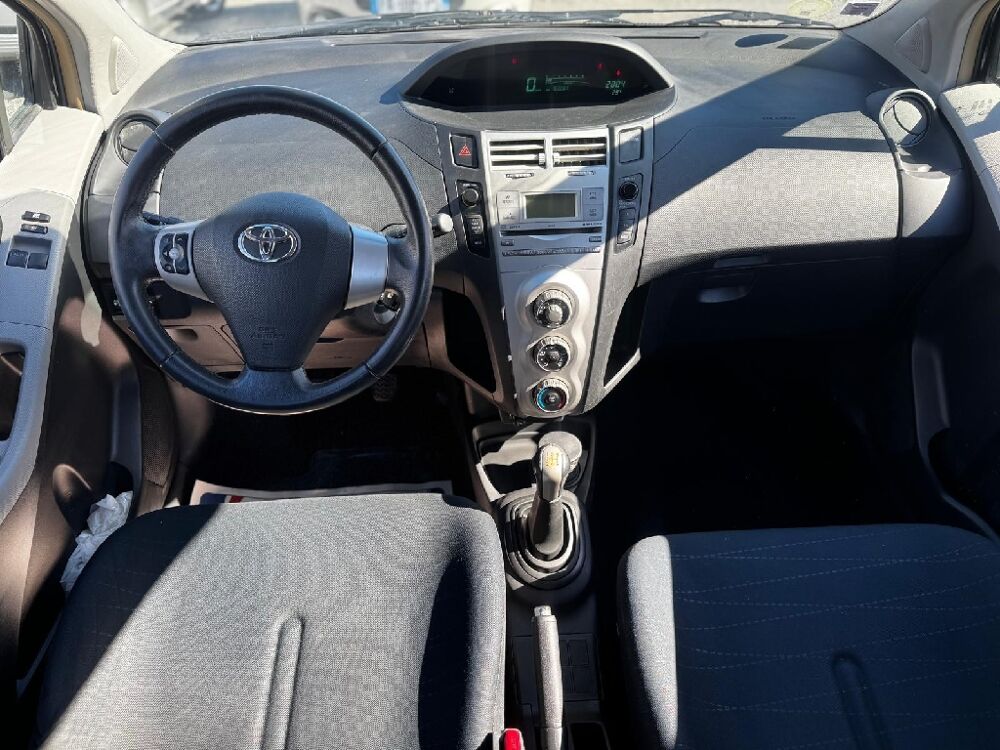 Yaris 1.3 VVT-i Luna Pack 2009 occasion 30320 Marguerittes