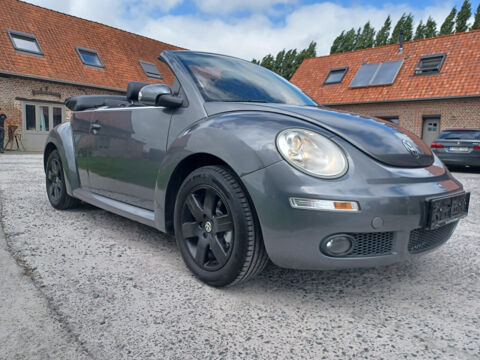 Volkswagen beetle NEW  CABRIOLET (2.0i 115 ch CUIRCHAUF/CL