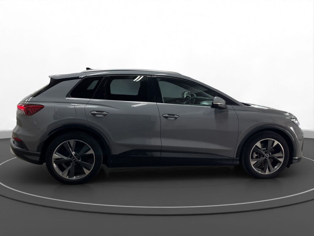 Q4 e-tron 45 quattro 265 ch 82 kW S line 2022 occasion 85600 Montaigu