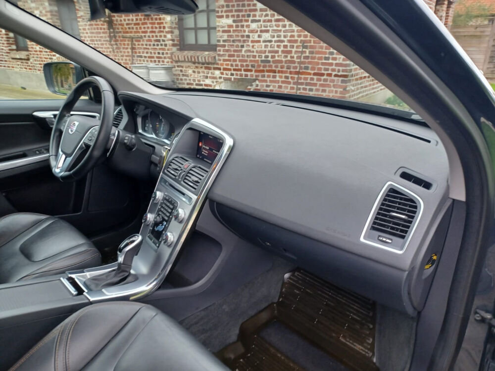 XC60 D4 2.4D 5 CYL AWD 190 ch CUIRCHAUF/TOPANO/PDC/CAM/REGUL/LIM/ 2017 occasion 59280 Armenti&egrave;res