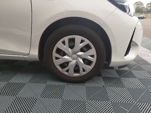 Yaris 100h France 2018 occasion 56700 Merlevenez