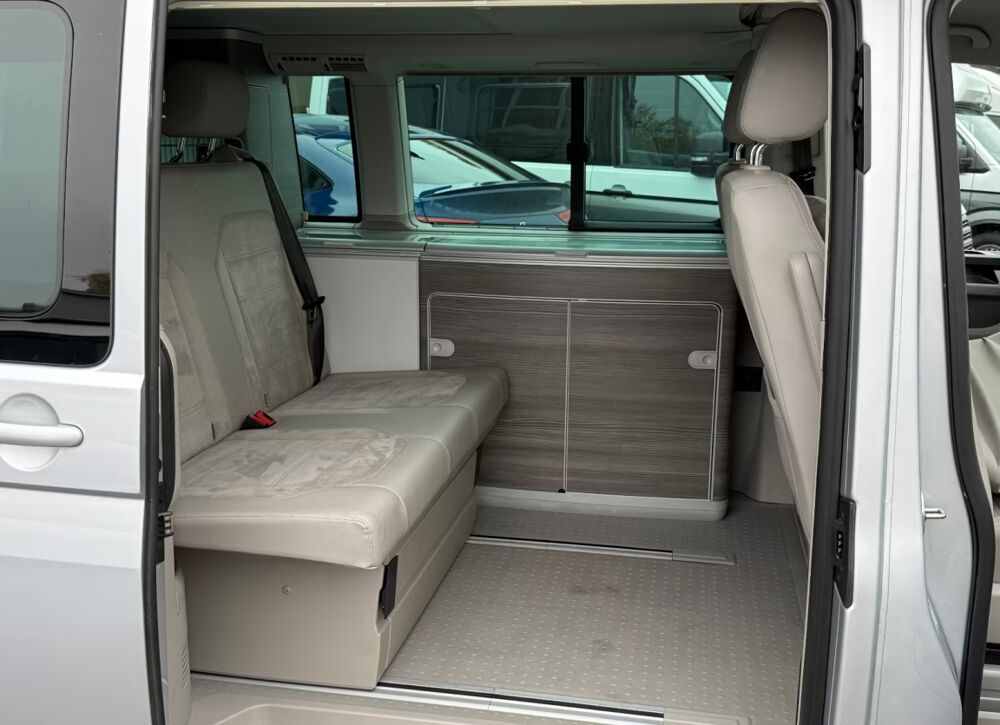 MULTIVAN California 2.0 TDI 204 DSG7 Ocean Edition 2017 occasion 85600 Montaigu
