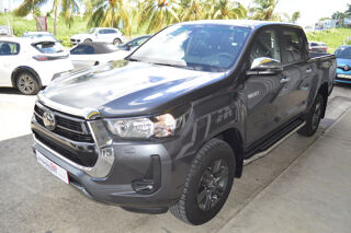 Hilux HILUX DBLE CAB 2.4L 150 D-4D BVA LEGENDE NEUF / DEFISCALISAB 2026 occasion 97122 Baie-Mahault