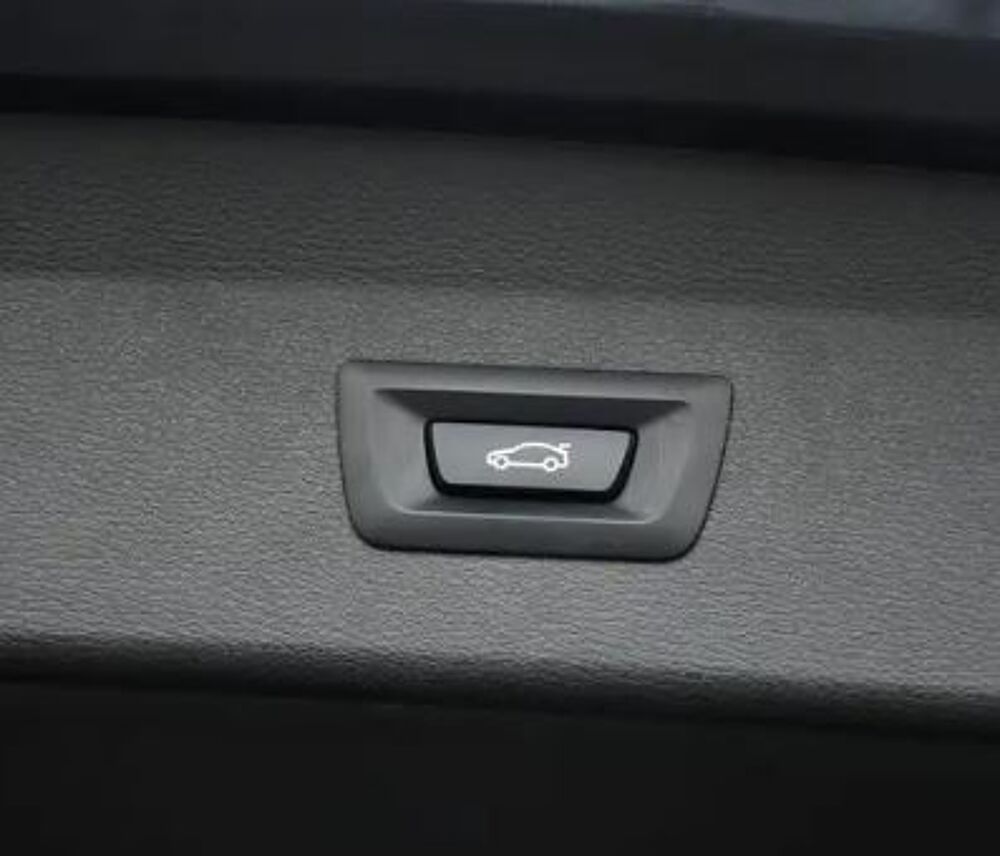 X1 xDrive 25e 220ch Auto CAM/CUIRCHAUF/AFFICHTETHAUT/ATTACHREM/ 2022 occasion 59280 Armenti&egrave;res