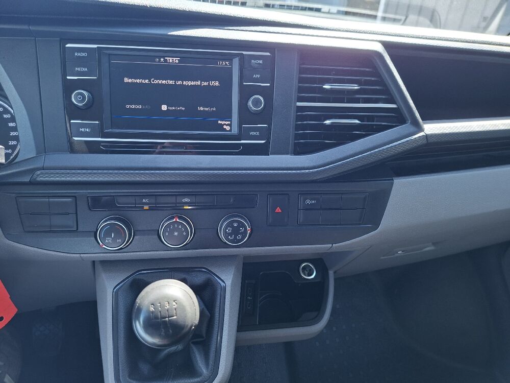 Transporter L1H1 2.0 TDI 110 BVM5 BUSINESS 2022 occasion 56700 Merlevenez
