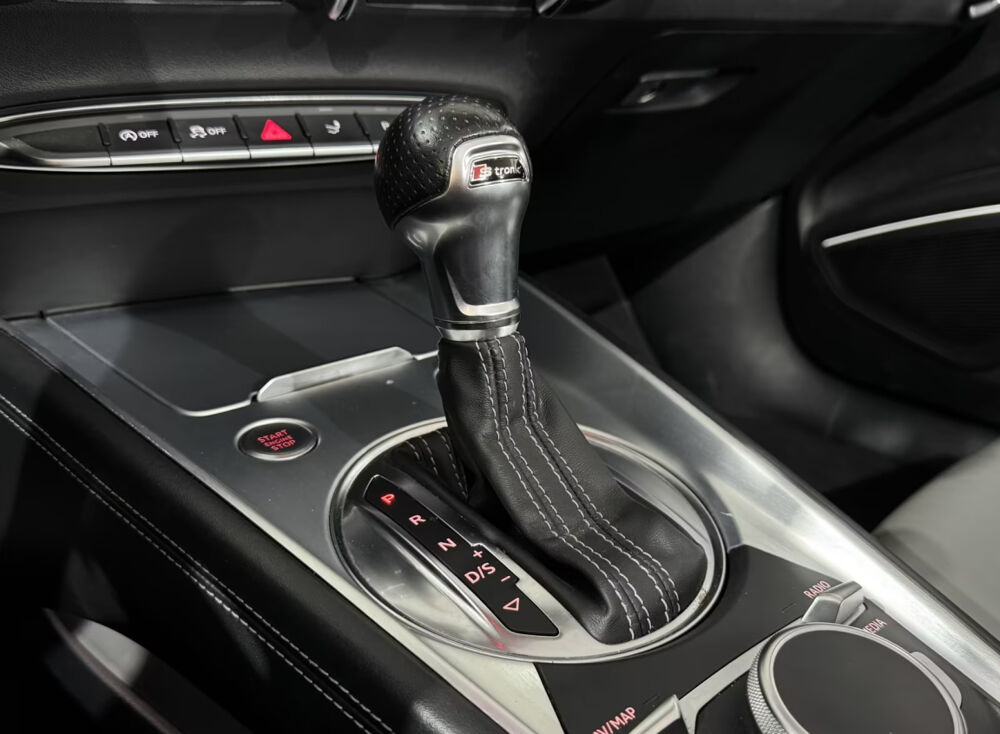 TT Roadster 2.0 TFSI 230 S tronic 6 S line 2015 occasion 85600 Montaigu