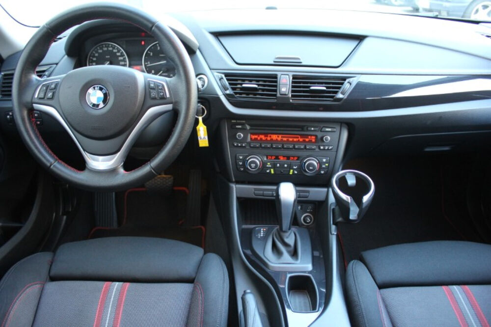 X1 sDrive 18i 150ch Auto. Sportline SIEGCHAUF/PARKSENSOR/BLTH/J 2012 occasion 59280 Armenti&egrave;res