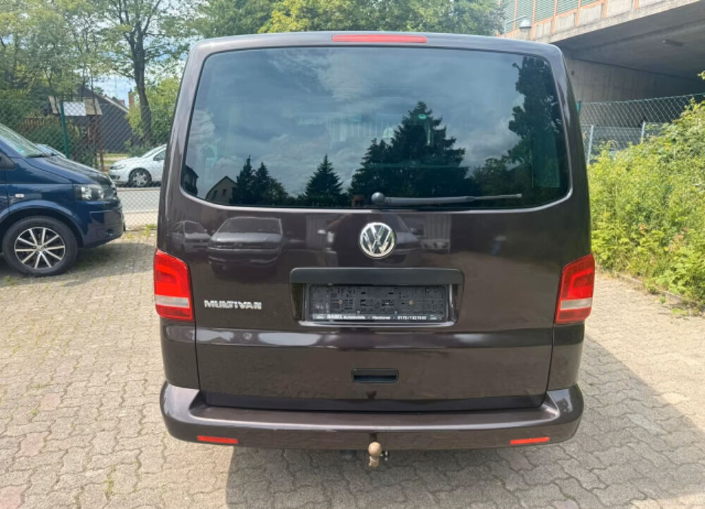 MULTIVAN t5 multivan 2011 occasion 85600 Montaigu
