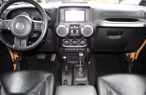 Wrangler 2.8 CRD 200 Unlimited Sahara A 2014 occasion 85600 Montaigu