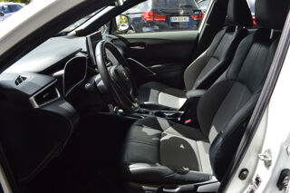 Corolla Cross Hybride 196h Design 2023 occasion 97122 Baie-Mahault