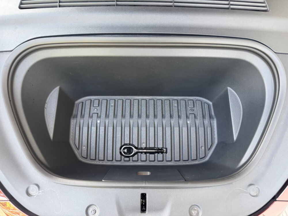 Model Y MODEL Y Grande Autonomie Dual Motor AWD 2024 occasion 85600 Montaigu
