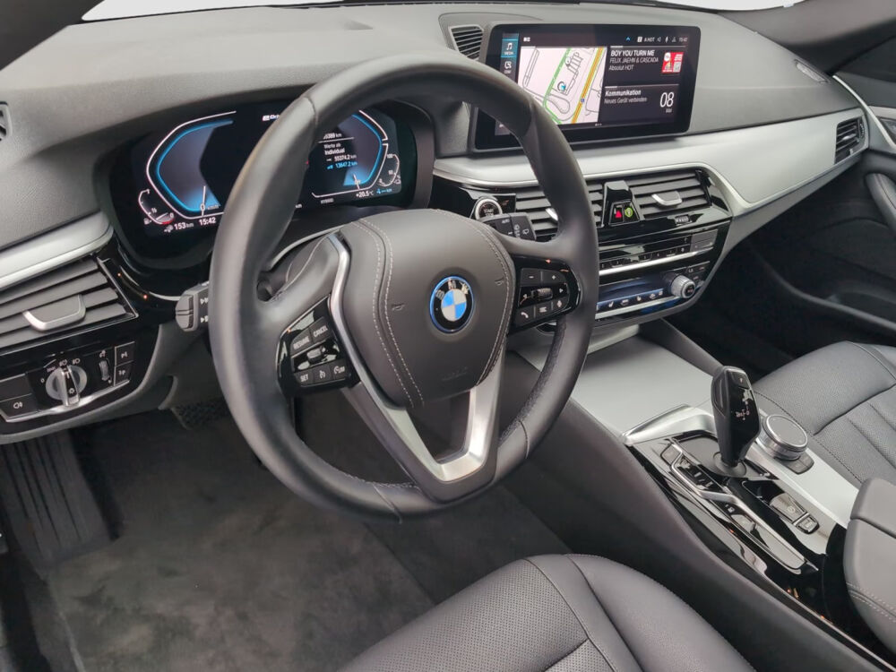 S&eacute;rie 5 Touring 530e TwinPower Turbo 292 ch BVA8 Business Design 2023 occasion 85600 Montaigu