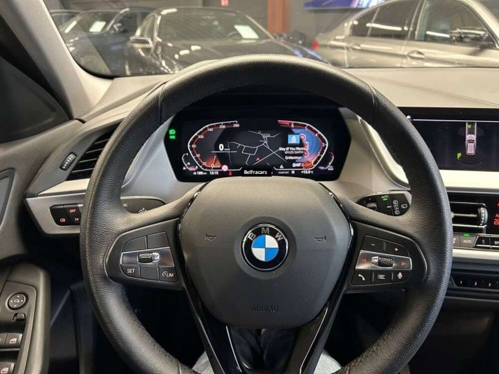 S&eacute;rie 1 116i 109ch CARPLAY/PARKSENSOR/DAB/GPSJA/GAR12MOIS 2023 occasion 59280 Armenti&egrave;res