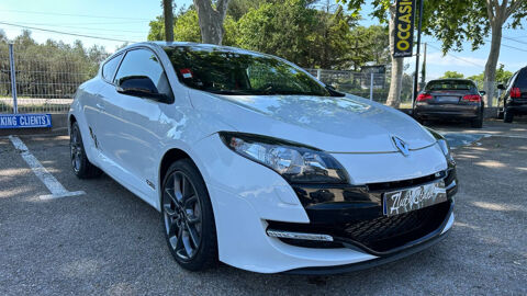M&eacute;gane III Coup&eacute; 2.0 16V 265cv RS 1er Main garantie 12 mois 2012 occasion 30620 Bernis