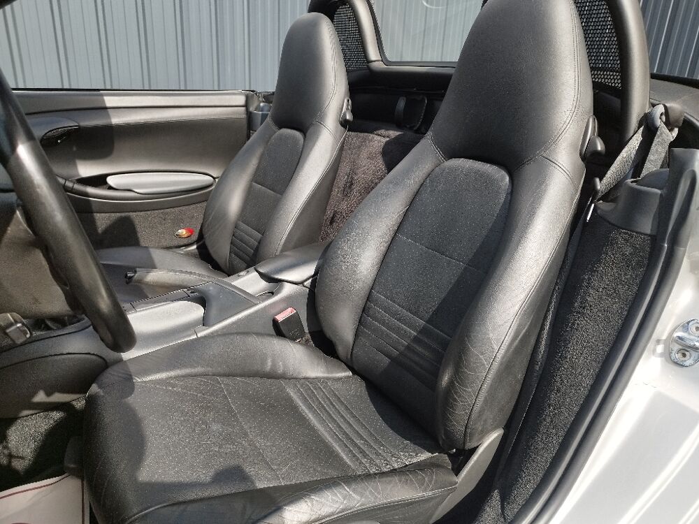 Boxster 2.5  PHASE 1  204 CH 1997 occasion 56700 Merlevenez