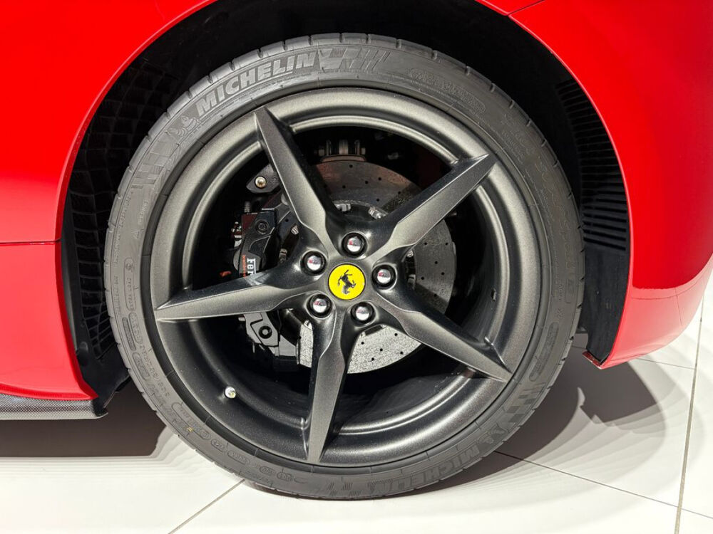 488 Spider 4.0 V8 670ch 2017 occasion 85600 Montaigu