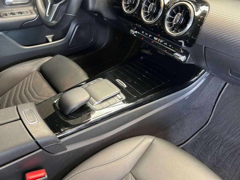 Classe A 180 d Auto. SEMICUIR/SIEGCHAUF/CAM/CARPLAY/PARKSENSOR/GAR12M 2023 occasion 59280 Armenti&egrave;res
