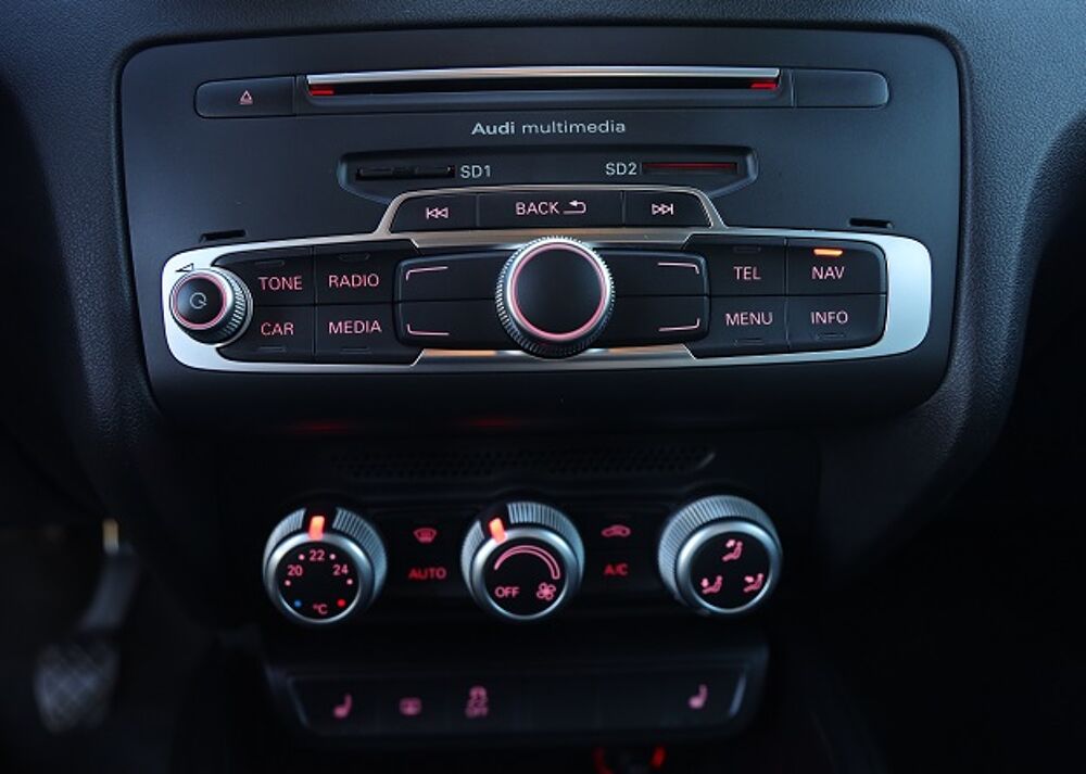 A1 1.0 TFSI 95ch SEMICUIRCHAUF/PARKSENSOR/GPS/JA/GAR12MOIS 2017 occasion 59280 Armenti&egrave;res
