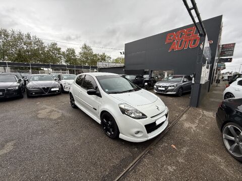Renault clio iii (1.6 16V 128 GT)