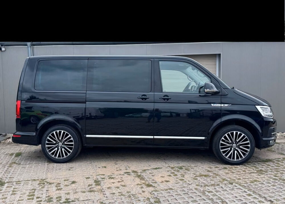 MULTIVAN Multivan 2.0 TDI 150 DSG7 70 Jahre Bulli 2018 occasion 85600 Montaigu