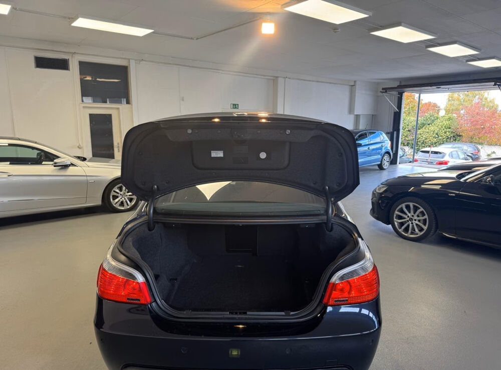 S&eacute;rie 5 550i pack M 2006 occasion 85600 Montaigu