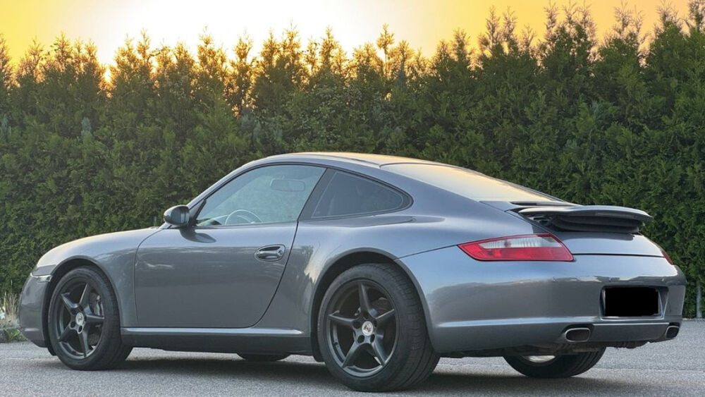 911 Carrera 3.2 911 Carrera Coup&eacute; 3.6i Tiptronic S A 2006 occasion 85600 Montaigu