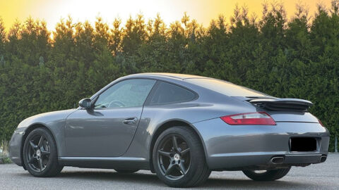 911 Carrera 3.2 911 Carrera Coup&eacute; 3.6i Tiptronic S A 2006 occasion 85600 Montaigu