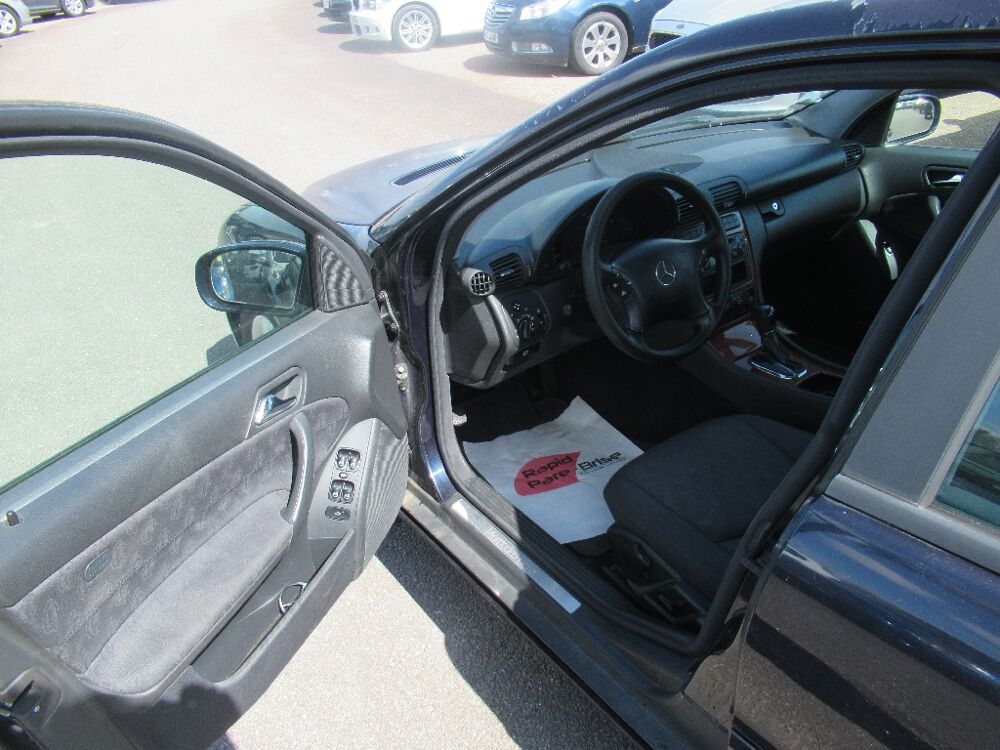 Classe C 220 CDI 143chv Classic BVA 2003 occasion 10410 Saint-Parres-aux-Tertres