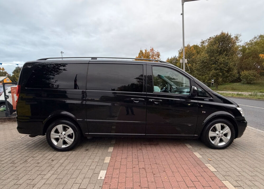 Viano V6 3.0 CDI Long EDITION 2013 occasion 85600 Montaigu