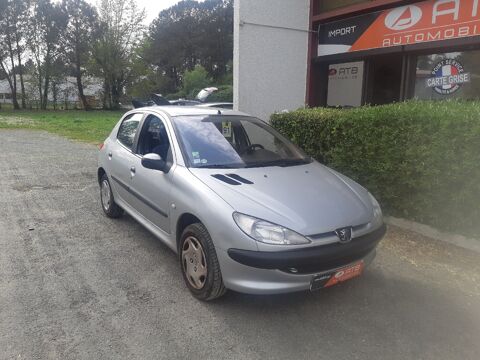 Peugeot 206 1.4i XT 2002 occasion Saint-Paul-lès-Dax 40990