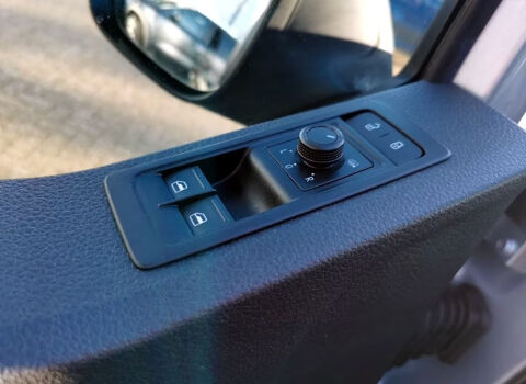 MULTIVAN Multivan 2.0 TDI 150 DSG7 2017 occasion 85600 Montaigu