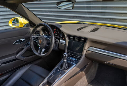911 Carrera 3.2 911 Carrera Coup&eacute; 3.0i 370 2017 occasion 85600 Montaigu