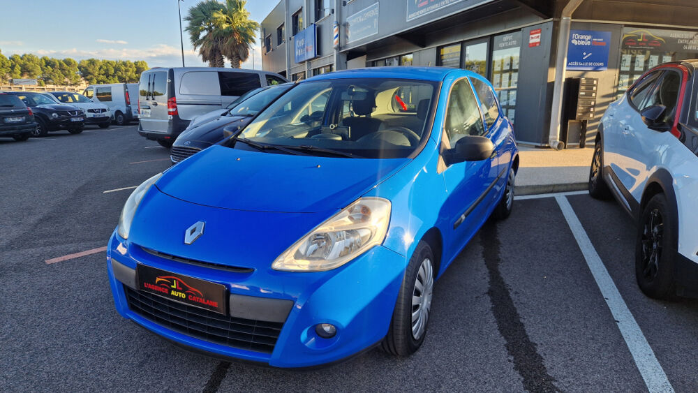 Clio CLIO III SOCIETE DCI 75 DERIV VP 2 PLACES 2012 occasion 66750 Saint-Cyprien