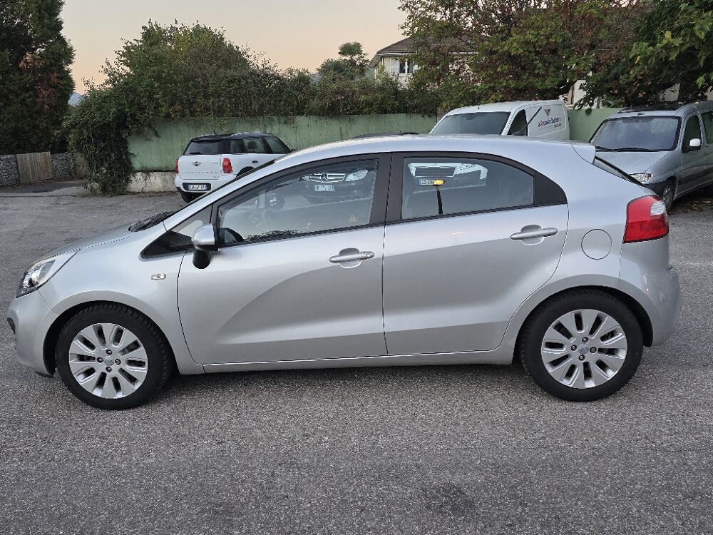 Rio 1.4L 109 Edition 1&deg;main 2013 occasion 38190 BERNIN